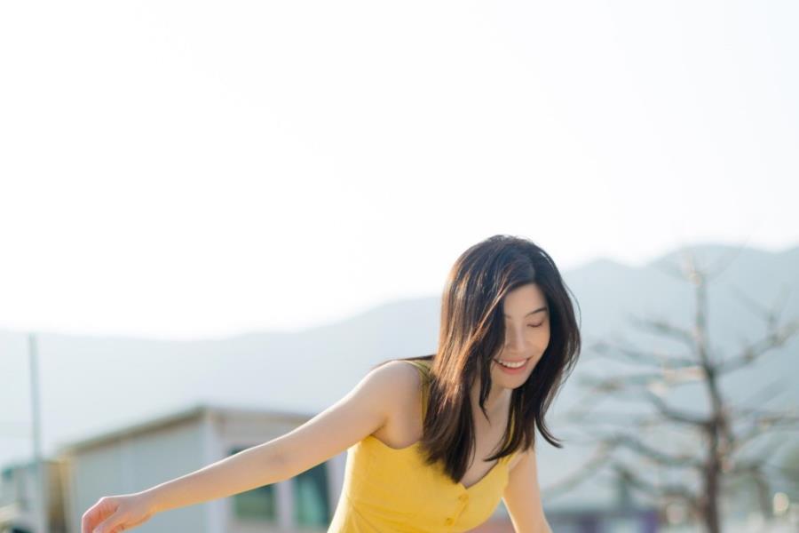 张家口结女伴旅游服装模特匡访波