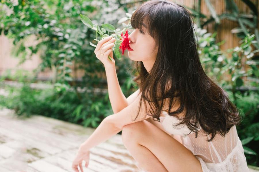 杭州美女陪玩车模贝冰觅